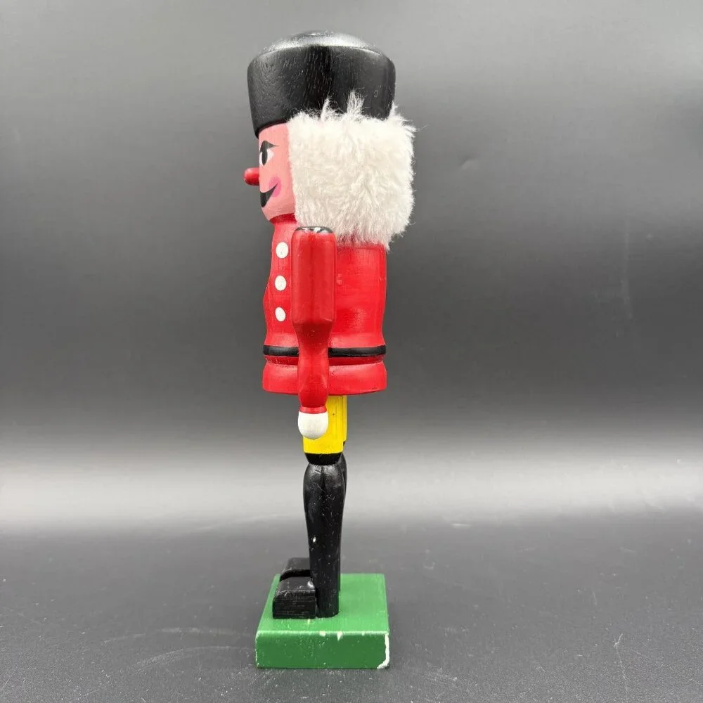 Nutcracker‎ Soldier Wooden Sears and Roebuck Red/Yellow/Black 10